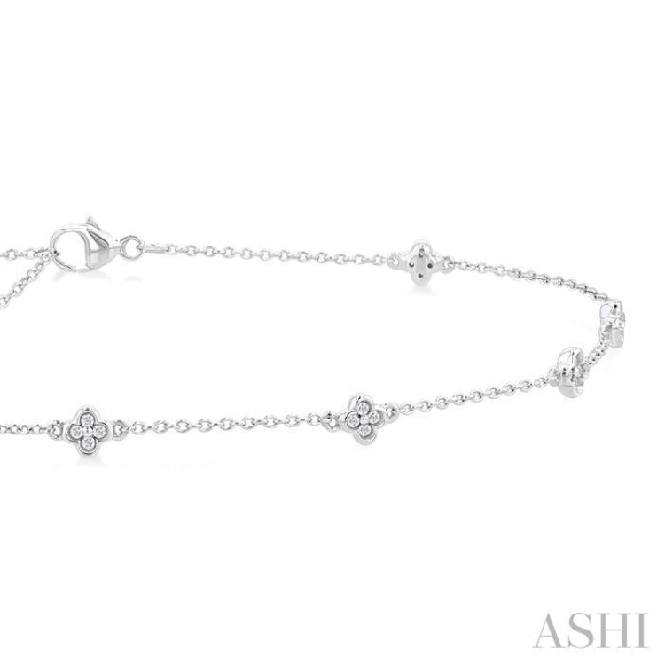 1/6 Ctw Four-Leaf Clover Round Cut Diamond Station Anklet in 10K White Gold 1/6 Ctw Four-Leaf Clover Round Cut Diamond Station Anklet in 10K White Gold
