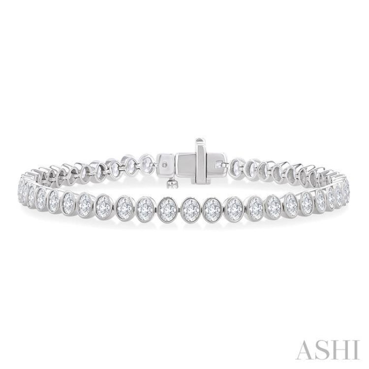 4 5/8 Ctw North-South Bezel Set Oval Cut Diamond Tennis Bracelet in 14K White Gold 4 5/8 Ctw North-South Bezel Set Oval Cut Diamond Tennis Bracelet in 14K White Gold