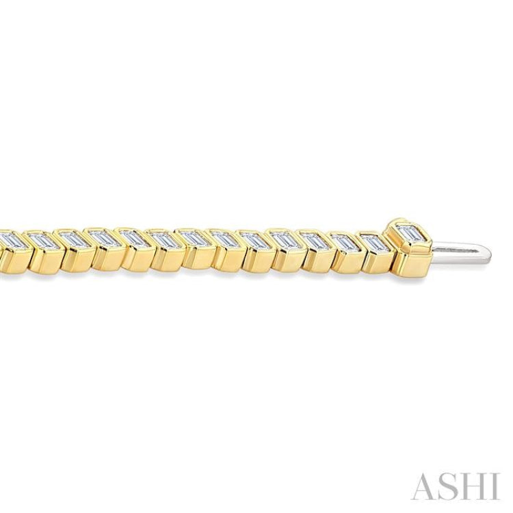5 1/2 Ctw North-South Bezel Set Emerald Cut Diamond Tennis Bracelet in 14K Yellow Gold 5 1/2 Ctw North-South Bezel Set Emerald Cut Diamond Tennis Bracelet in 14K Yellow Gold