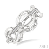 1/20 Ctw Oval Shape D-Link Round Cut Diamond Ring in Sterling Silver