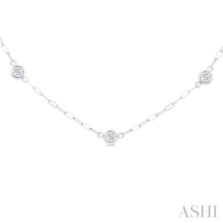 1/2 Ctw Bezel Set Round Cut Diamond Paperclip Station Necklace in 14K White Gold 1/2 Ctw Bezel Set Round Cut Diamond Paperclip Station Necklace in 14K White Gold