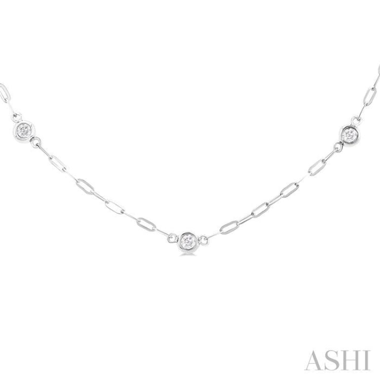 1/4 Ctw Bezel Set Round Cut Diamond Paperclip Station Necklace in 14K White Gold 1/4 Ctw Bezel Set Round Cut Diamond Paperclip Station Necklace in 14K White Gold