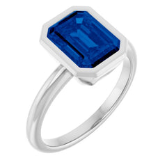 Platinum Lab-Grown Blue Sapphire Ring Platinum Lab-Grown Blue Sapphire Ring