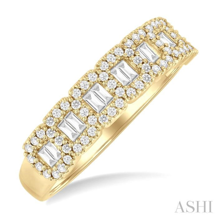 1/2 Ctw Interlocked Octagonal Shape Motif Fusion Baguette and Round Cut Diamond Fashion Band in 14K Yellow Gold 1/2 Ctw Interlocked Octagonal Shape Motif Fusion Baguette and Round Cut Diamond Fashion Band in 14K Yellow Gold