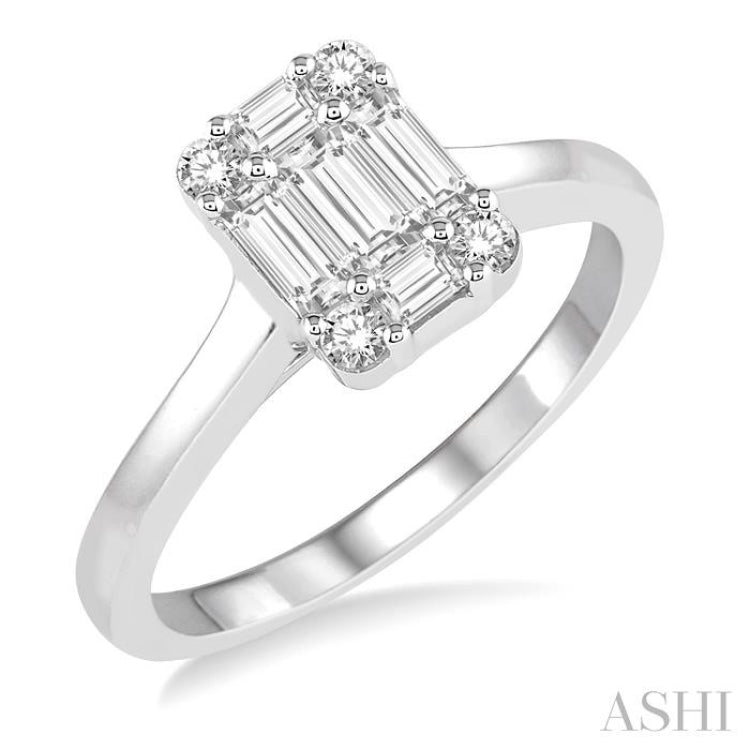 1/2 Ctw Baguette and Round Cut Fusion Diamond Engagement Ring in 14K White Gold 1/2 Ctw Baguette and Round Cut Fusion Diamond Engagement Ring in 14K White Gold