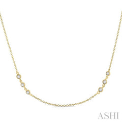1/2 Ctw Round Cut Diamond Station Necklace in 14K Yellow Gold 1/2 Ctw Round Cut Diamond Station Necklace in 14K Yellow Gold