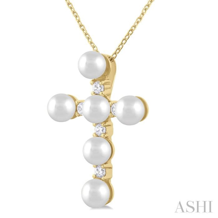 4 MM Cross Cultured Pearl and 1/6 Ctw Round Cut Diamond Fashion Pendant With Chain in 10K Yellow Gold 4 MM Cross Cultured Pearl and 1/6 Ctw Round Cut Diamond Fashion Pendant With Chain in 10K Yellow Gold