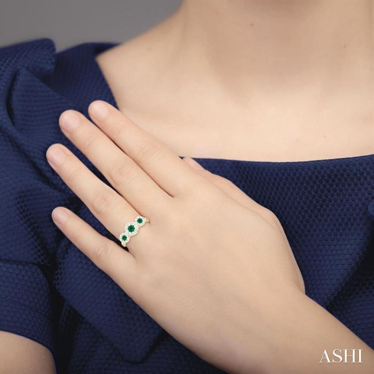 3.8 MM & 3 MM Emerald and 5/8 Ctw Round Cut Diamond Precious Lovebright Past, Present and Future Ring in 14K Yellow Gold 3.8 MM & 3 MM Emerald and 5/8 Ctw Round Cut Diamond Precious Lovebright Past, Present and Future Ring in 14K Yellow Gold