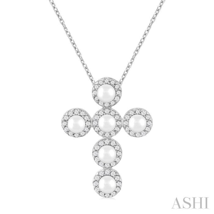 4 MM Cross Cultured Pearl and 1/4 Ctw Round Cut Diamond Pendant With Chain in 14K White Gold 4 MM Cross Cultured Pearl and 1/4 Ctw Round Cut Diamond Pendant With Chain in 14K White Gold
