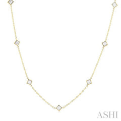 2 Ctw Princess Cut Diamond Fashion Necklace in 14K Yellow Gold 2 Ctw Princess Cut Diamond Fashion Necklace in 14K Yellow Gold