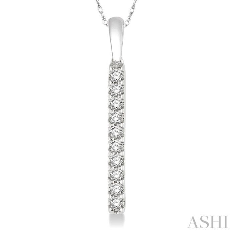 1/5 Ctw Vertical Bar Round Cut Diamond Pendant With Link Chain in 14K White Gold 1/5 Ctw Vertical Bar Round Cut Diamond Pendant With Link Chain in 14K White Gold