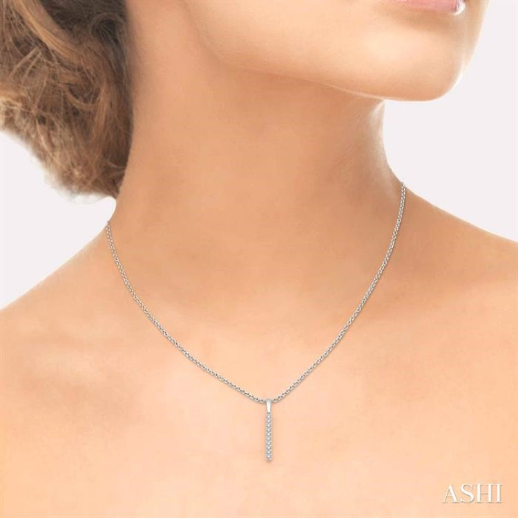 1/5 Ctw Vertical Bar Round Cut Diamond Pendant With Link Chain in 14K White Gold 1/5 Ctw Vertical Bar Round Cut Diamond Pendant With Link Chain in 14K White Gold