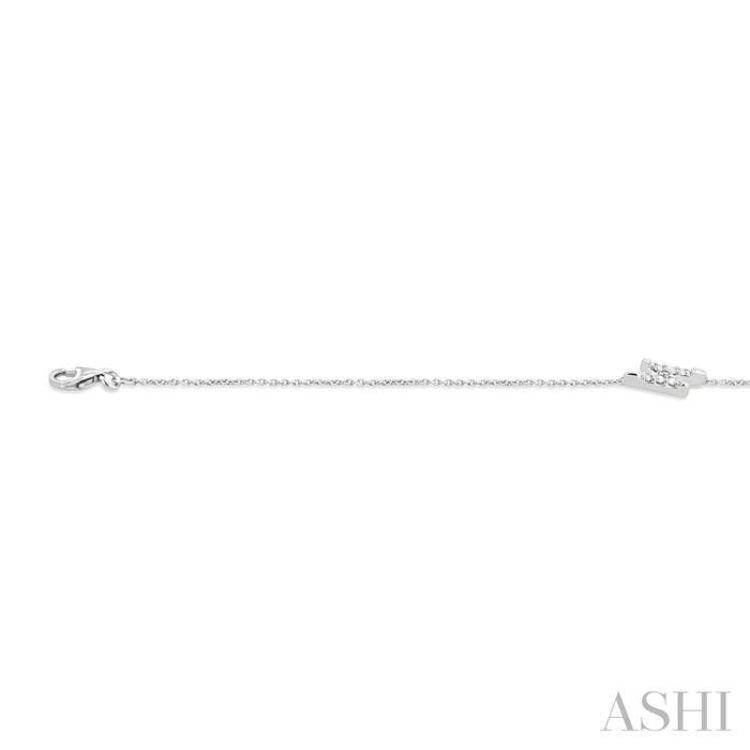1/10 Ctw Petite Lightning Bolt Round Cut Diamond Fashion Bracelet in 10K White Gold 1/10 Ctw Petite Lightning Bolt Round Cut Diamond Fashion Bracelet in 10K White Gold