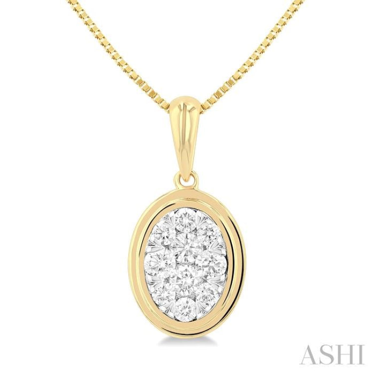 1/3 Ctw Lovebright Oval Shape Round Cut Diamond Fashion Pendant With Chain in 14K Yellow and White Gold 1/3 Ctw Lovebright Oval Shape Round Cut Diamond Fashion Pendant With Chain in 14K Yellow and White Gold