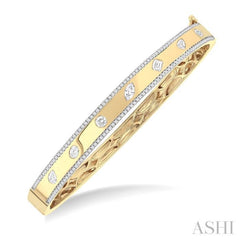 1 1/4 Ctw Flush Set Mixed Cut Diamond Fashion Bangle in 14K Yellow Gold 1 1/4 Ctw Flush Set Mixed Cut Diamond Fashion Bangle in 14K Yellow Gold
