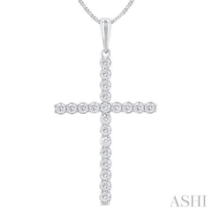 1/2 Ctw Cross Shared Prong Set Round Cut Diamond Pendant With Chain in 14K White Gold 1/2 Ctw Cross Shared Prong Set Round Cut Diamond Pendant With Chain in 14K White Gold