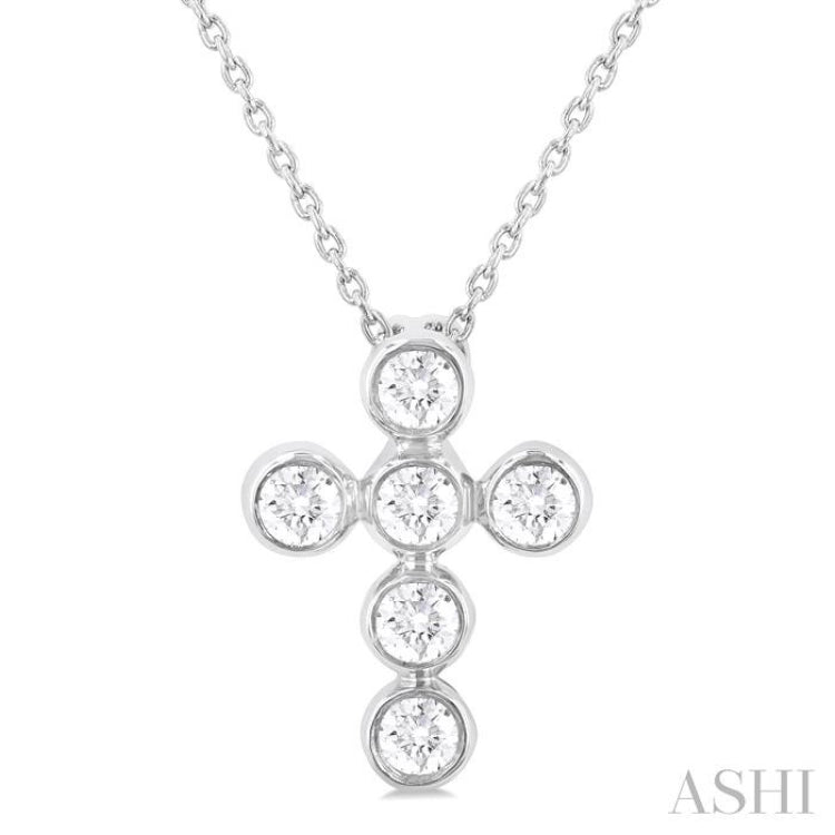 1/4 Ctw Round Cut Diamond 6-Stone Bezel Set Cross Pendant With Chain in 14K White Gold 1/4 Ctw Round Cut Diamond 6-Stone Bezel Set Cross Pendant With Chain in 14K White Gold