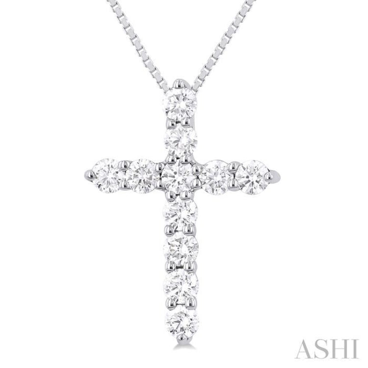 1/3 Ctw Round Cut Diamond Cross Pendant in 14K White Gold with Chain 1/3 Ctw Round Cut Diamond Cross Pendant in 14K White Gold with Chain