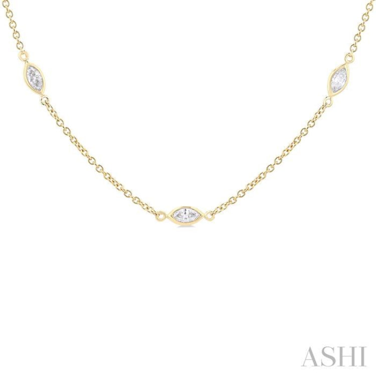 1 1/2 Ctw Marquise Cut Diamond Fashion Necklace in 14K Yellow Gold 1 1/2 Ctw Marquise Cut Diamond Fashion Necklace in 14K Yellow Gold