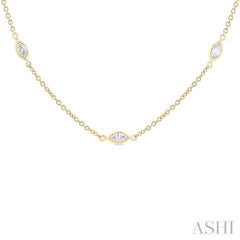 1 1/2 Ctw Marquise Cut Diamond Fashion Necklace in 14K Yellow Gold 1 1/2 Ctw Marquise Cut Diamond Fashion Necklace in 14K Yellow Gold