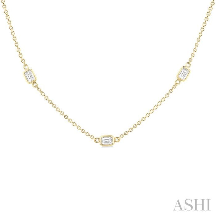 1 1/2 Ctw Emerald Cut Diamond Fashion Necklace in 14K Yellow Gold 1 1/2 Ctw Emerald Cut Diamond Fashion Necklace in 14K Yellow Gold
