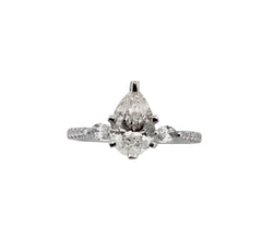 Diamond Engagement Ring Diamond Engagement Ring