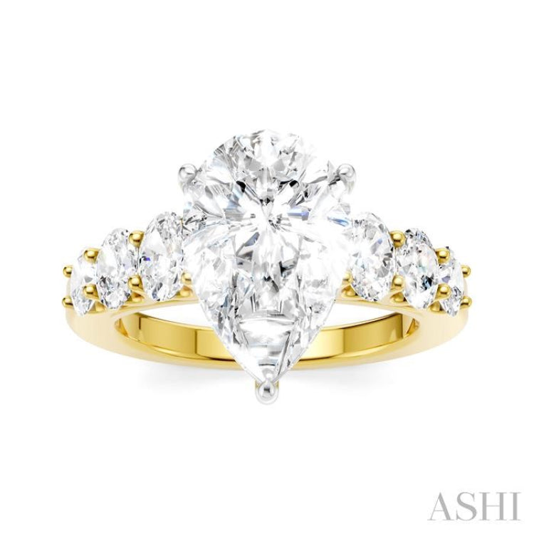 1 1/4 Ctw Pers Shape Oval and Round Cut Diamond Semi-Mount Engagement Ring in 14K Yellow and White Gold