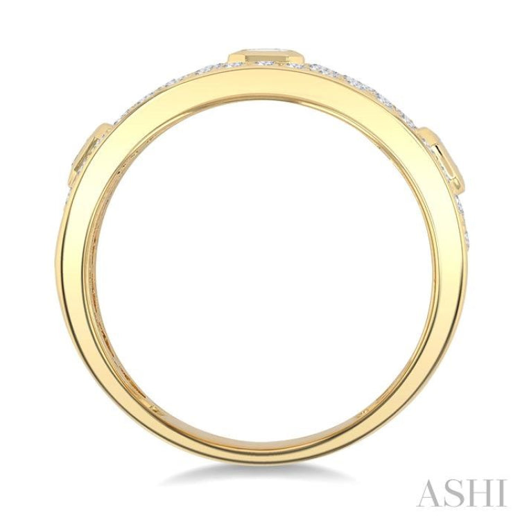 1 1/2 Ctw 3-Stone Emerald and Round Cut Diamond Fashion Wide Band in 14K Yellow Gold