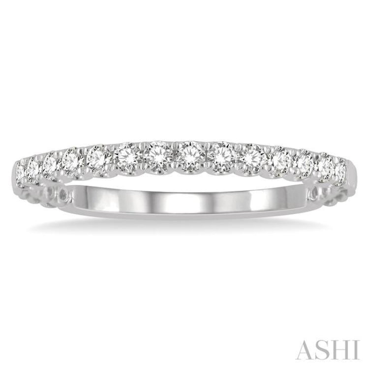 1/4 Ctw Lattice Round Cut Diamond Wedding Band in Platinum
