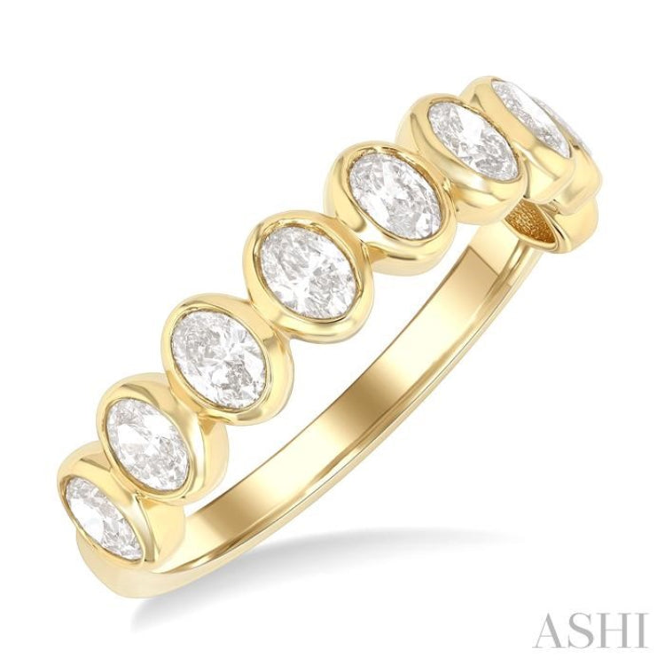 7/8 Ctw North-South Oval Diamond Band in 14K Yellow Gold