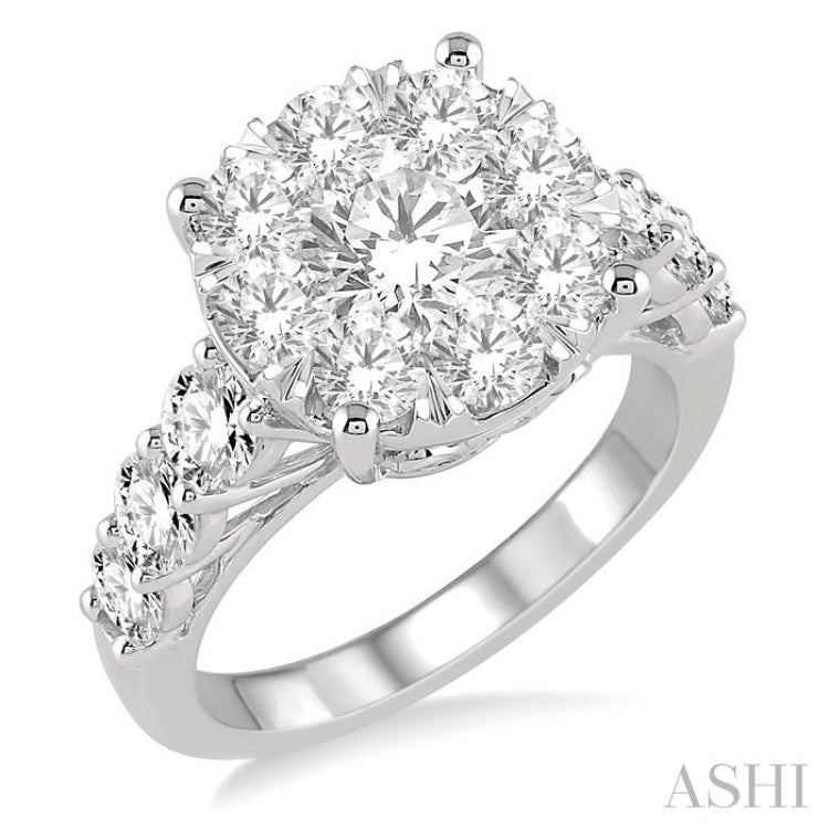 2 ctw Round Diamond Lovebright Ring in 18K White Gold