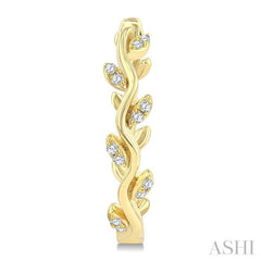1/10 Ctw Single Cut Diamond Leaf Design Lightweight Hoop Earrings in 10K Yellow Gold