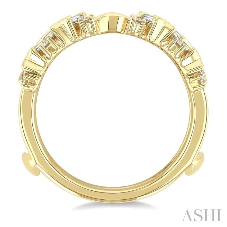 3/4 Ctw Zigzag Baguette and Round Cut Diamond Insert Ring in 14K Yellow Gold