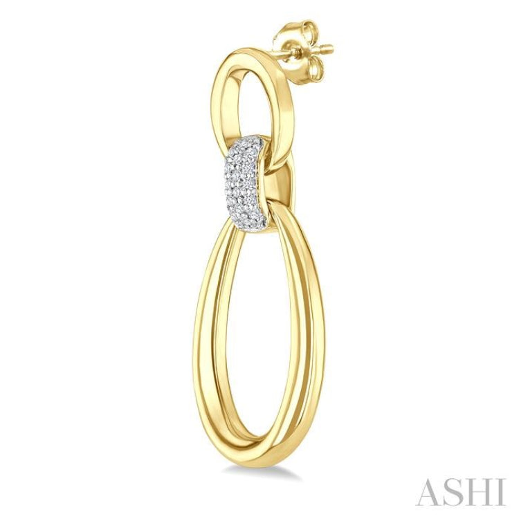 1/10 Ctw Oval Shape Link Round Cut Diamond Fashion Earrings in Yellow Gold Vermeil