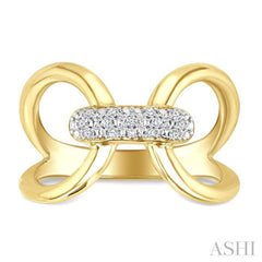 1/10 Ctw Accent Round Cut Diamond Bold Fashion Ring in Yellow Gold Vermeil