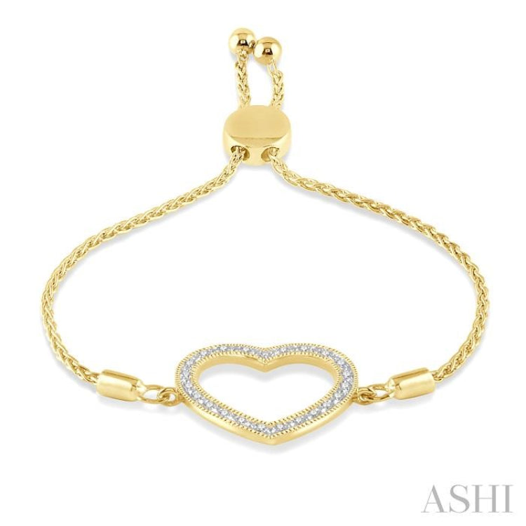 1/10 Ctw Heart Charm Round Cut Diamond Lariat Bracelet in Yellow Gold Vermeil