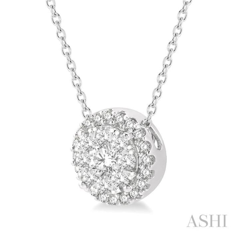 1/2 Ctw Lovebright Round Cut Diamond Pendant With Chain in 14K White Gold