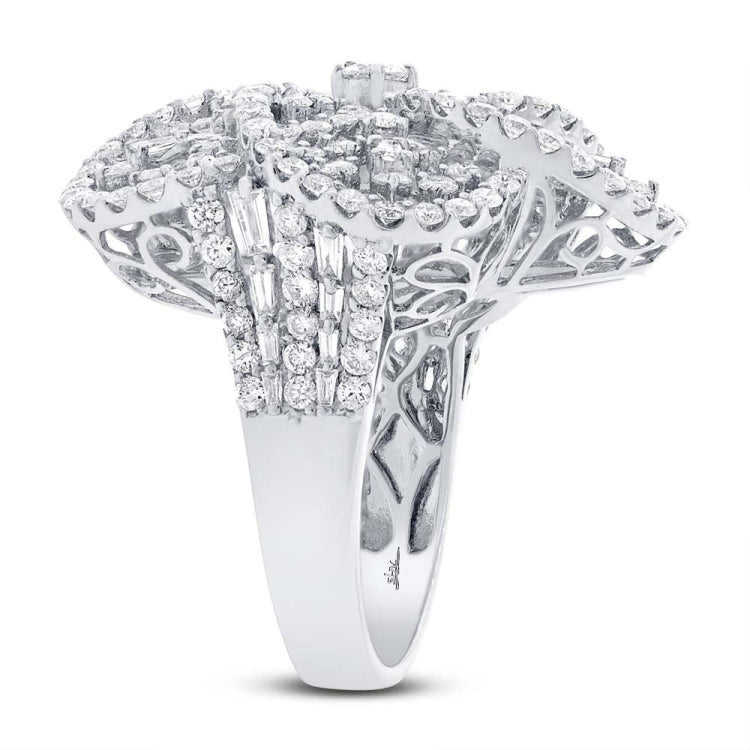 4.18ct 18k White Gold Diamond Flower Ring