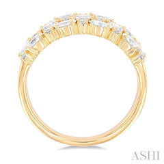 Diamond Fashion Rings  -  Women'