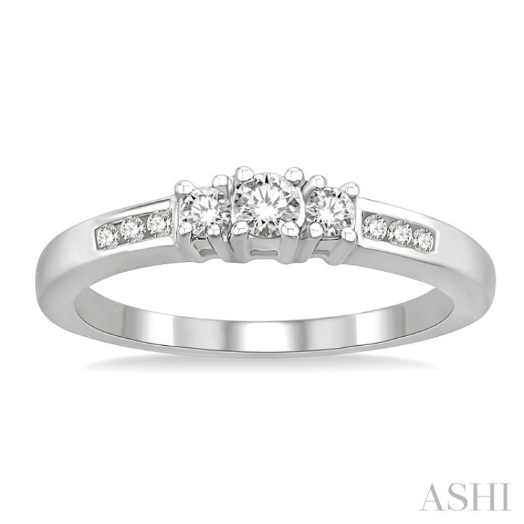 1/4 Ctw Nine Stone Round Cut Diamond Engagement Ring in 14K White Gold