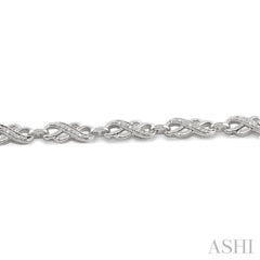 1/20 Ctw Round Cut Diamond Bracelet in Sterling Silver