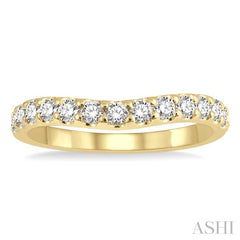 1/2 ctw Arched Center Round Cut Diamond Wedding Band in 14K Yellow Gold