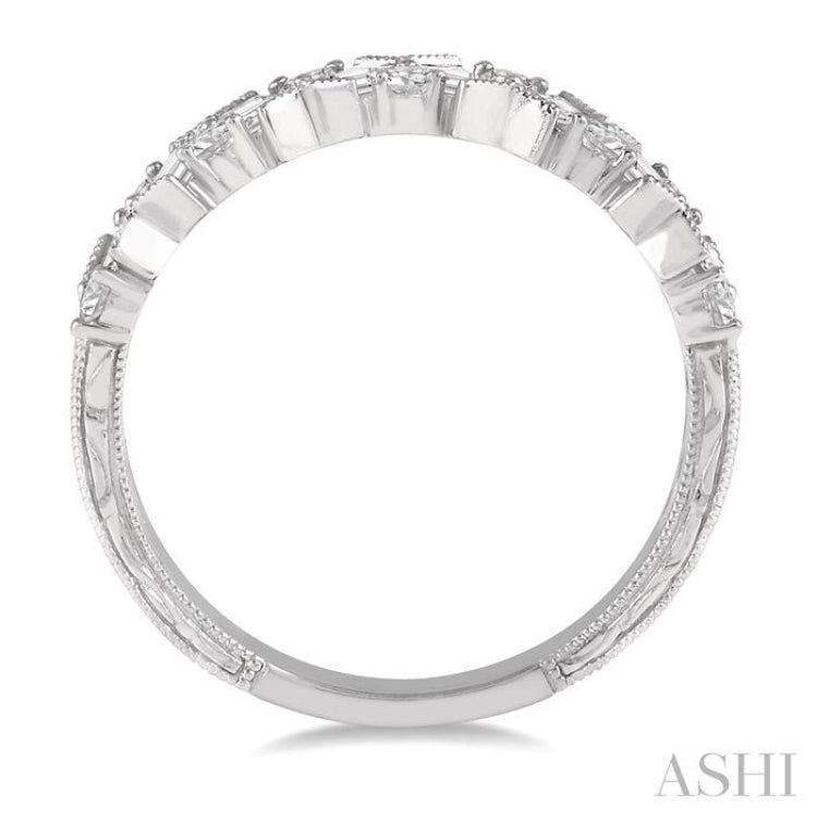 5/8 Ctw Zigzag Baguette and Round Cut Diamond Band in 14K White Gold