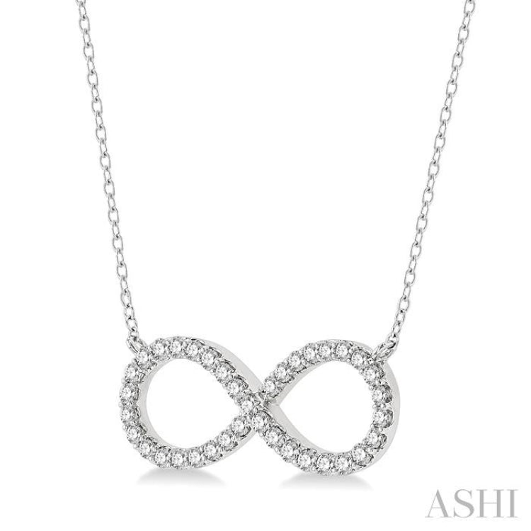 1/2 Ctw Round Cut Diamond Infinity Pendant With Chain in 14K White Gold