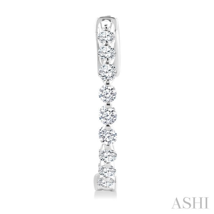 1 Ctw Inside-Out Single Prong Set Round Cut Diamond Hoop Earrings in 14K White Gold