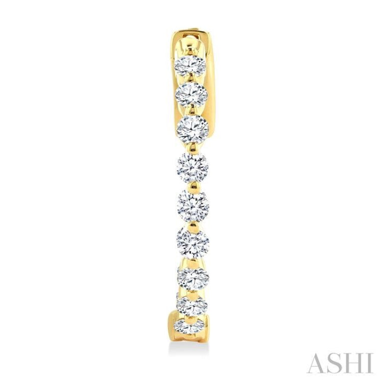 1 Ctw Inside-Out Single Prong Set Round Cut Diamond Hoop Earrings in 14K Yellow Gold