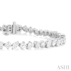 5 3/4 Ctw Mixed Shape Cut Diamond Fashion Bracelet in 14K White Gold