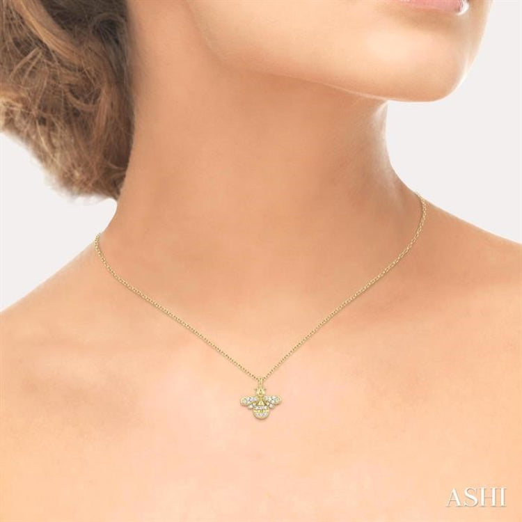 1/5 Ctw Petite Bumble Bee Round Cut Diamond Fashion Pendant With Chain in 10K Yellow Gold