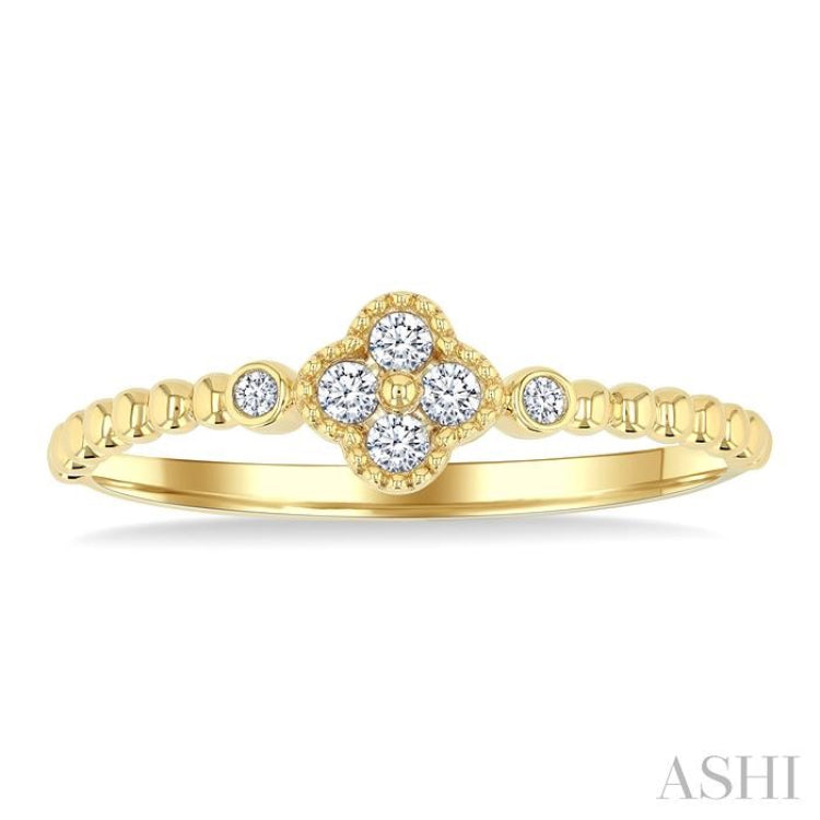 1/8 Ctw Petite Bead Shank Clover Leaf Round Cut Diamond Fashion Ring in 10K Yellow Gold
