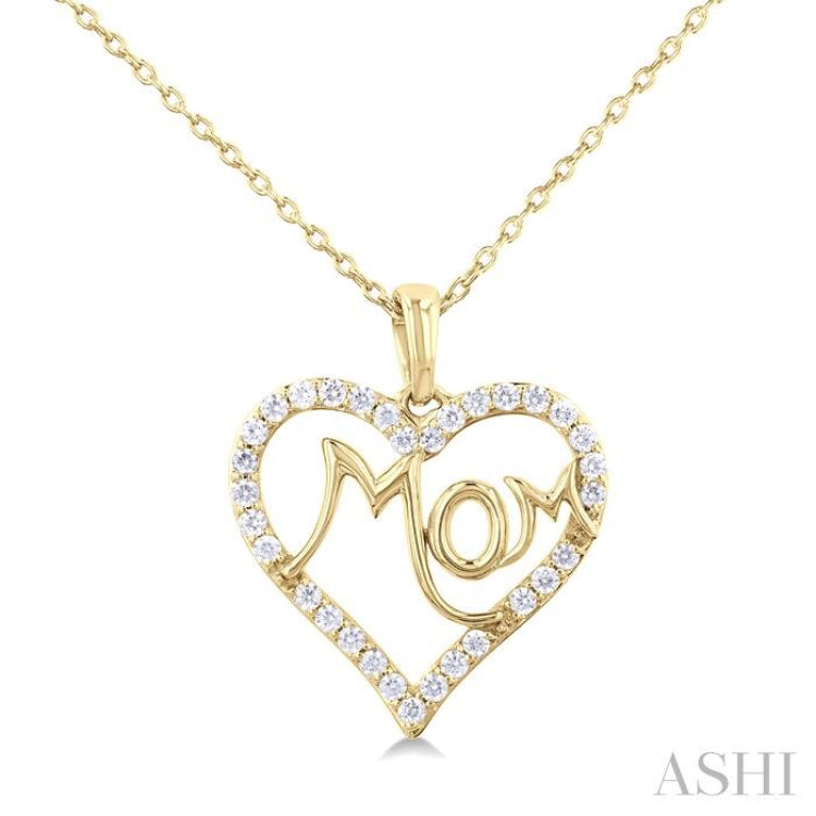 1/4 Ctw 'MOM' Heart Frame Round Cut Diamond Fashion Pendant With Chain in 10K Yellow Gold